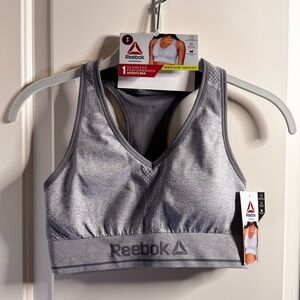 NWT Women’s S Reebok Gray Seamless Sports Bra medium impact with removable pad
